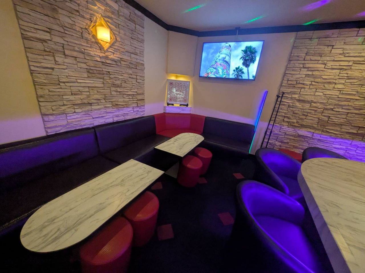 Bar Image 10
