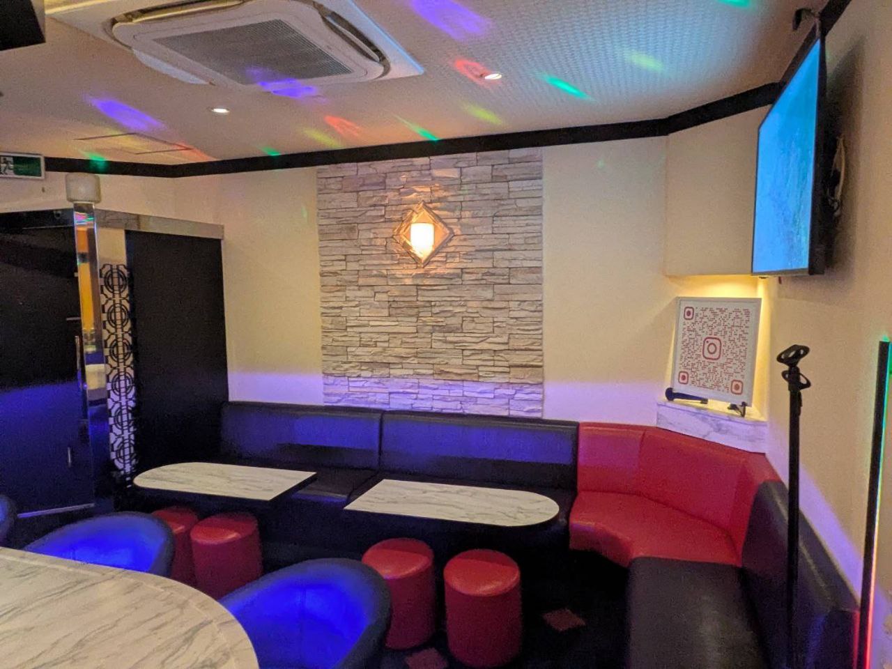 Bar Image 2